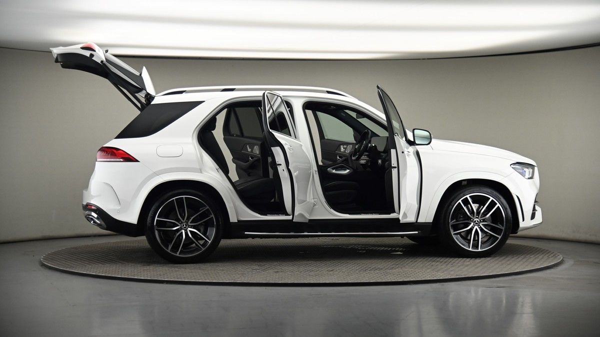 More views of Mercedes-Benz GLE