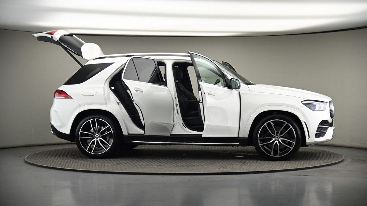More views of Mercedes-Benz GLE