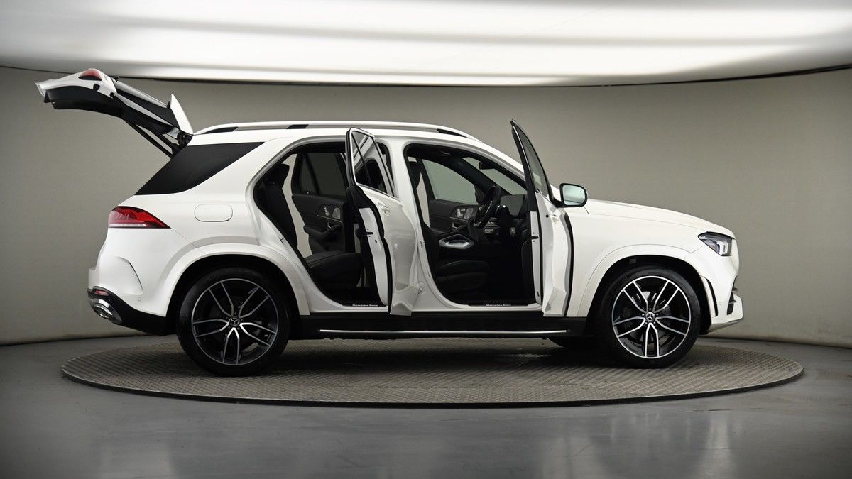 More views of Mercedes-Benz GLE