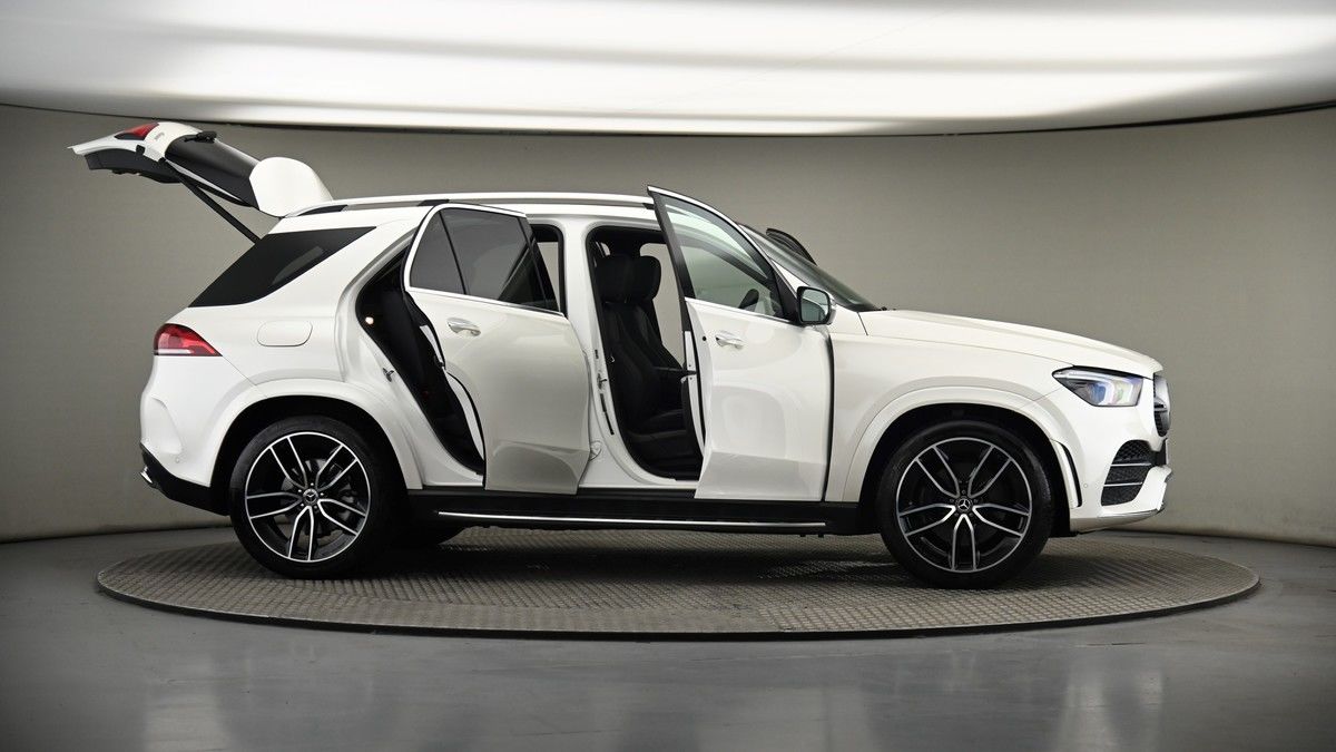 More views of Mercedes-Benz GLE