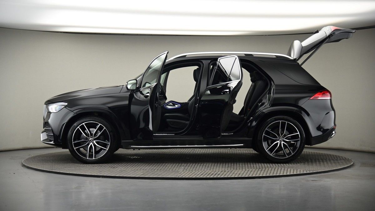 More views of Mercedes-Benz GLE