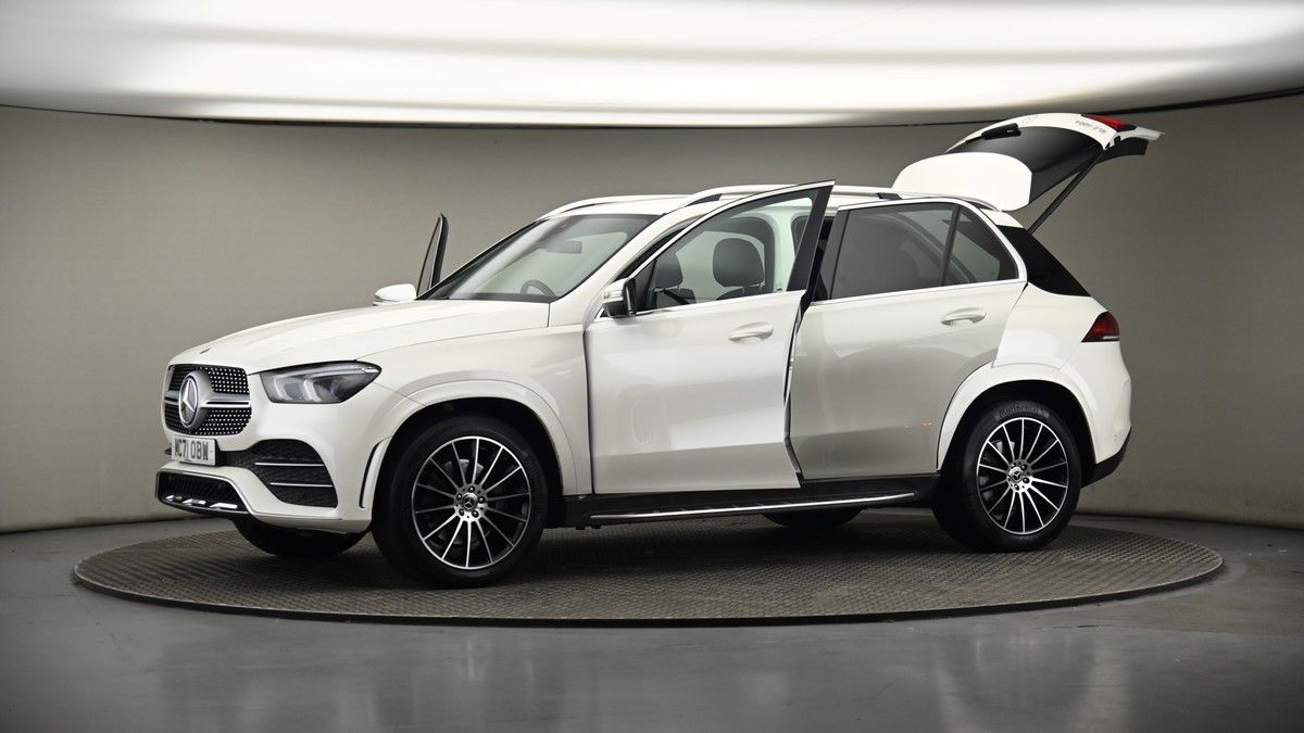 More views of Mercedes-Benz GLE
