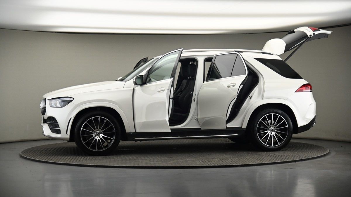More views of Mercedes-Benz GLE