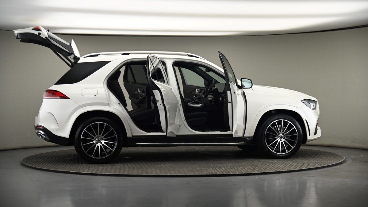 More views of Mercedes-Benz GLE