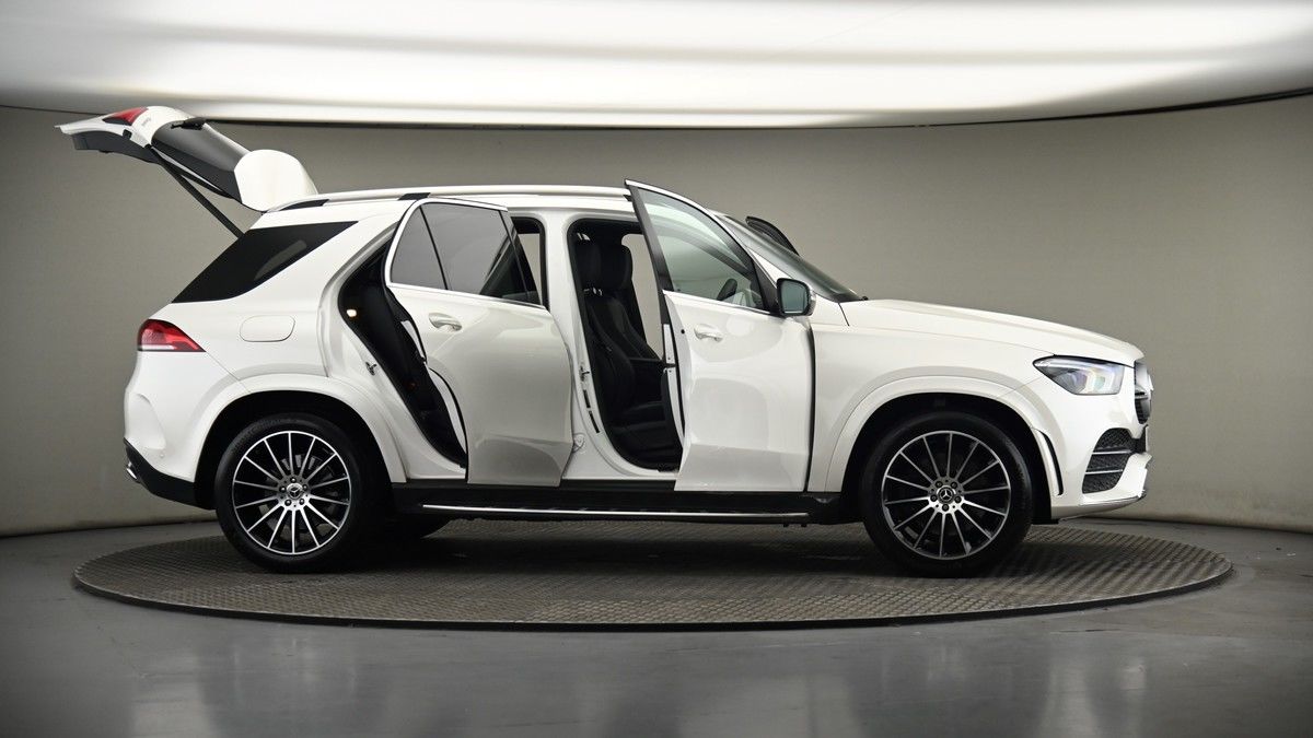 More views of Mercedes-Benz GLE