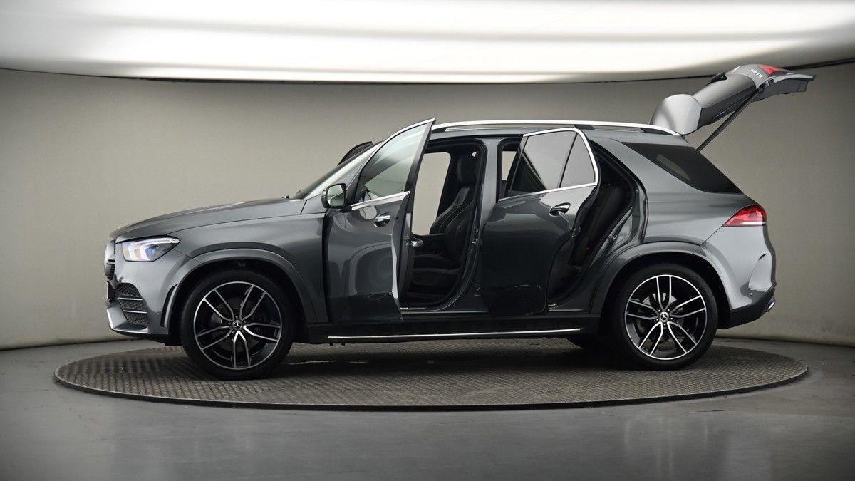 More views of Mercedes-Benz GLE