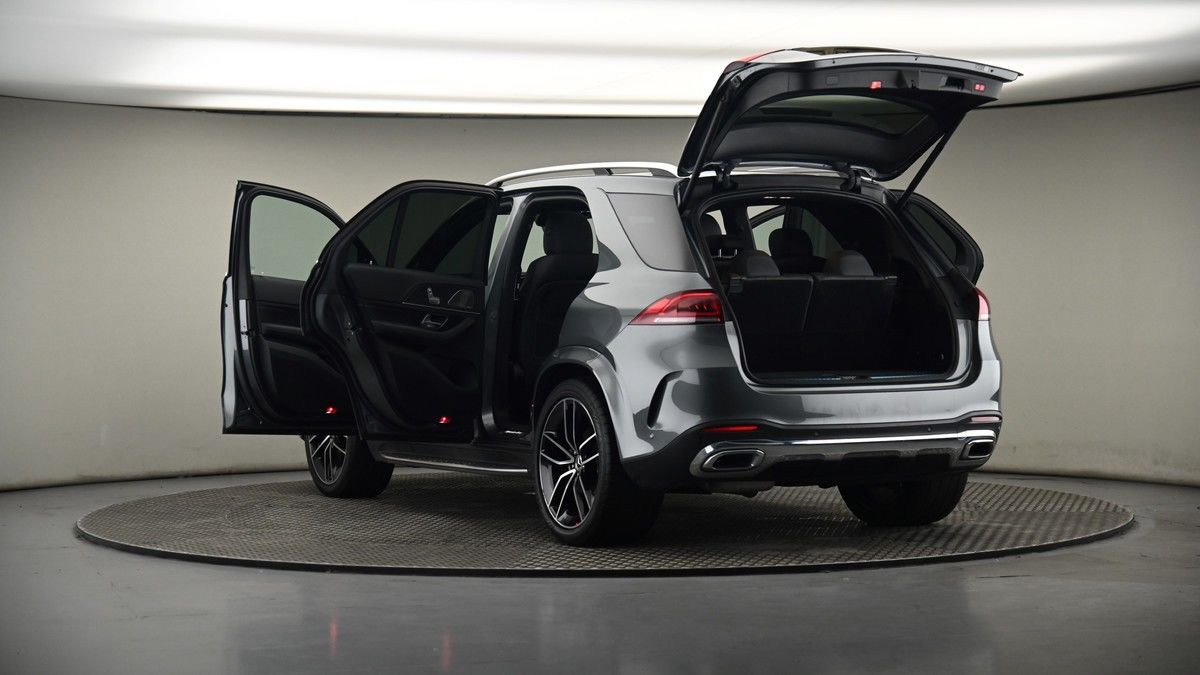 Mercedes-Benz GLE Image 8