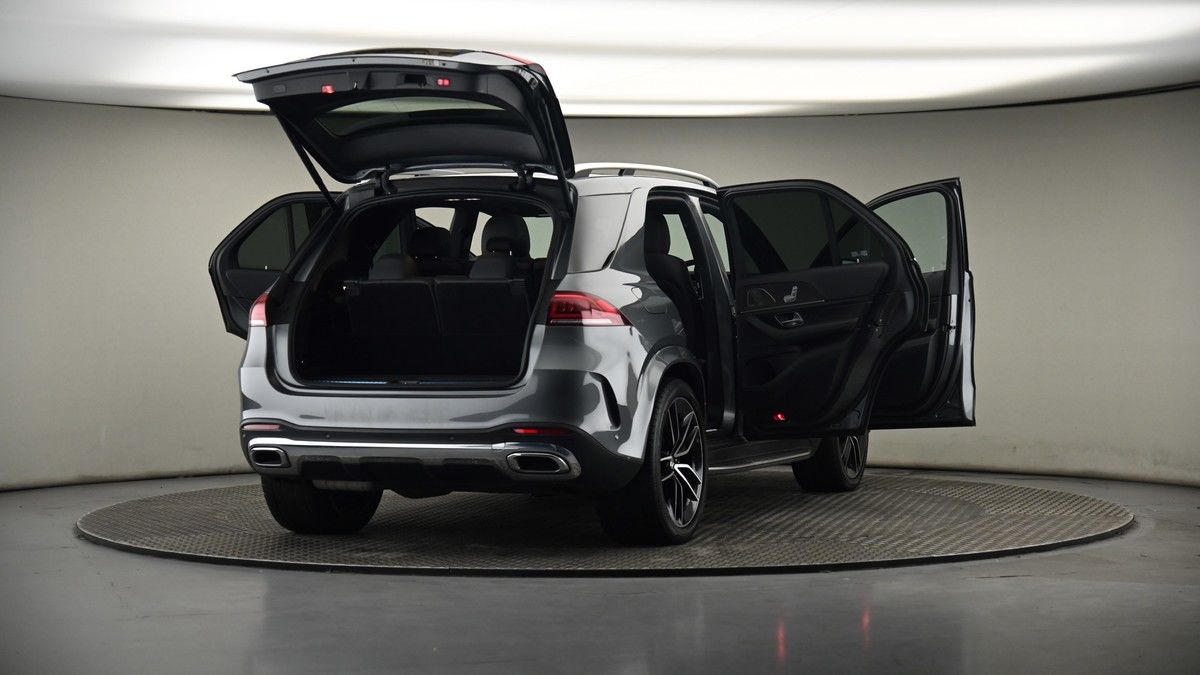 More views of Mercedes-Benz GLE