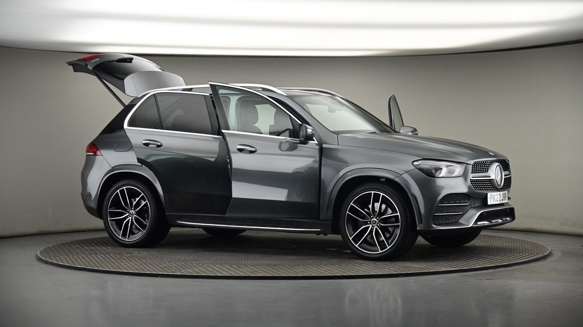 More views of Mercedes-Benz GLE