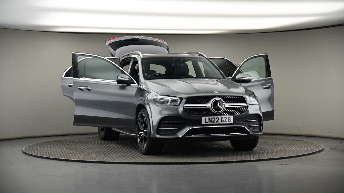 More views of Mercedes-Benz GLE