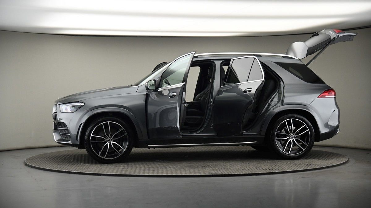 More views of Mercedes-Benz GLE