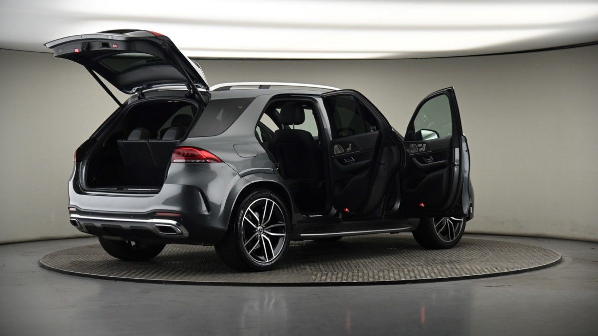 More views of Mercedes-Benz GLE