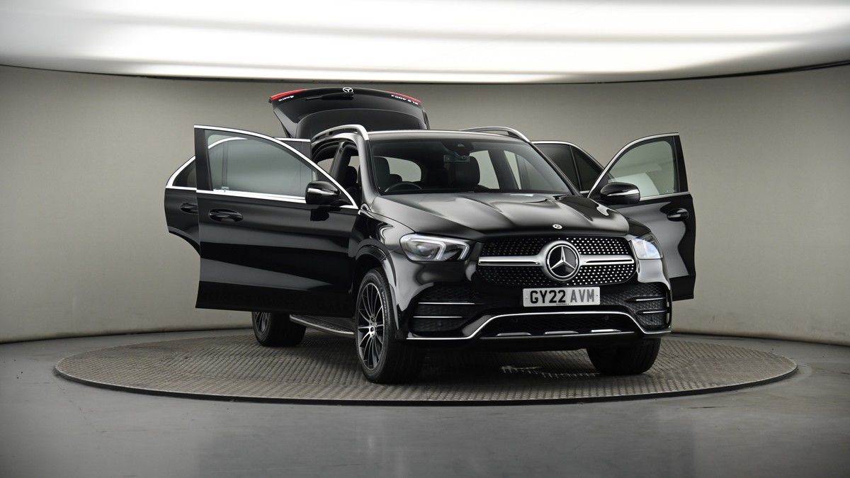 More views of Mercedes-Benz GLE