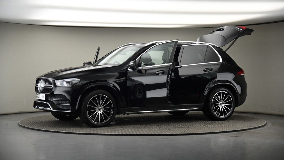 More views of Mercedes-Benz GLE