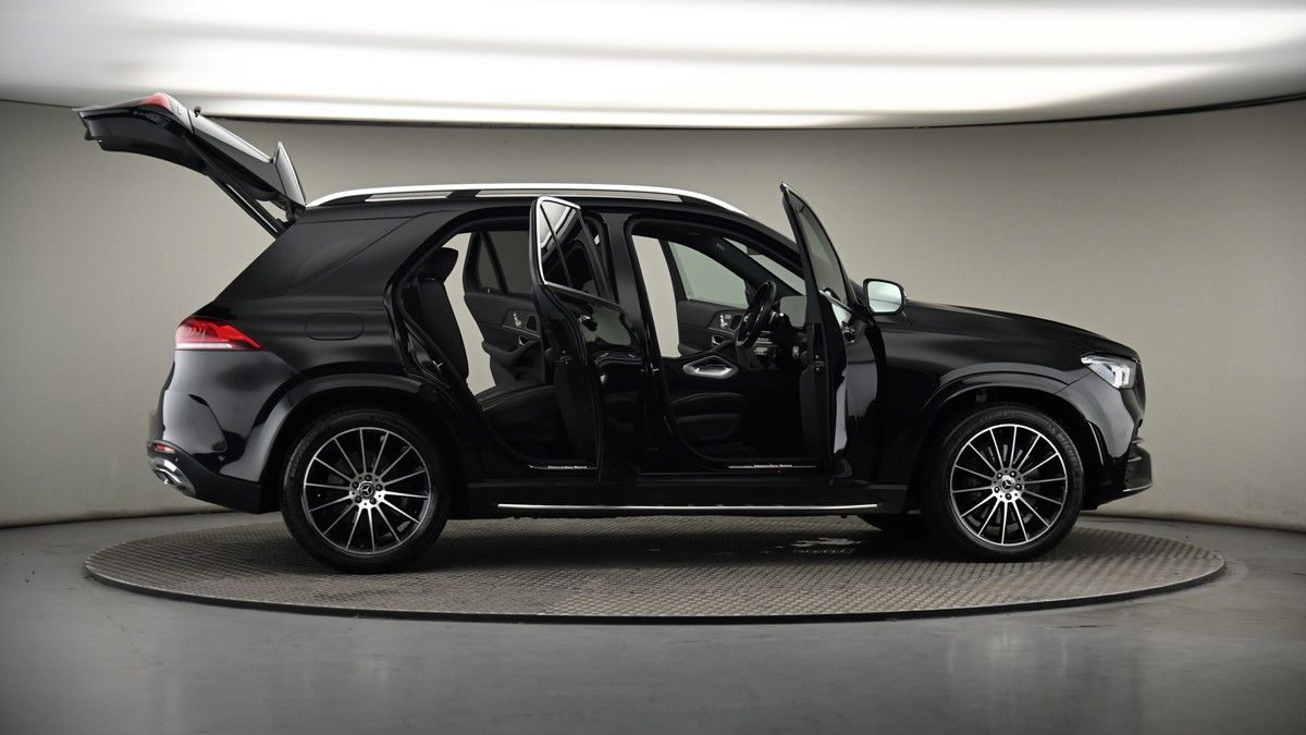 More views of Mercedes-Benz GLE