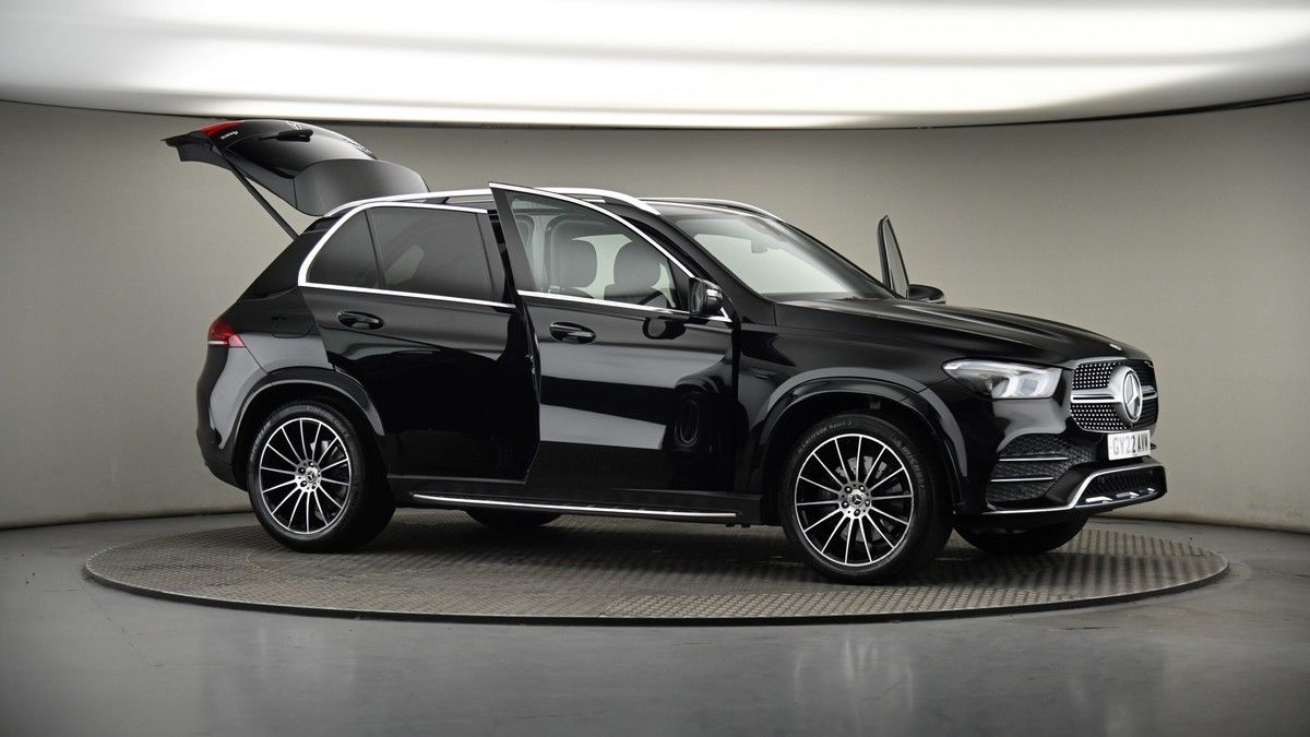 More views of Mercedes-Benz GLE