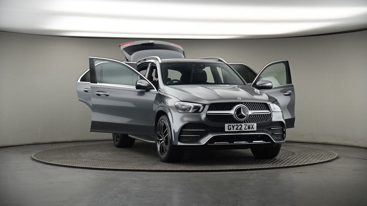 More views of Mercedes-Benz GLE