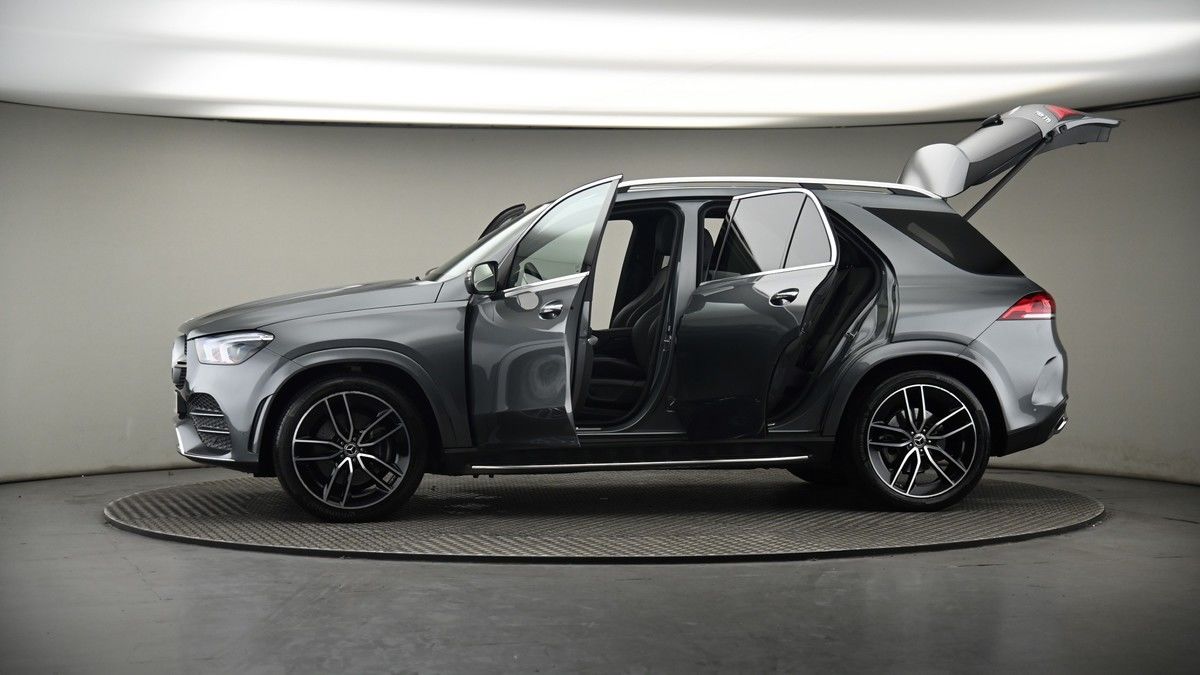 More views of Mercedes-Benz GLE