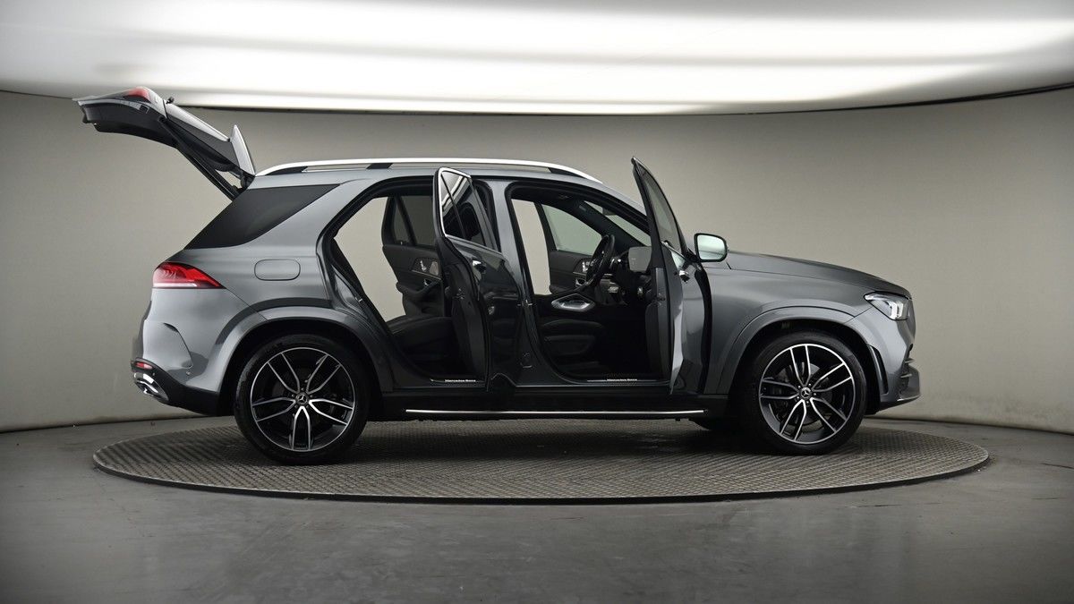 More views of Mercedes-Benz GLE