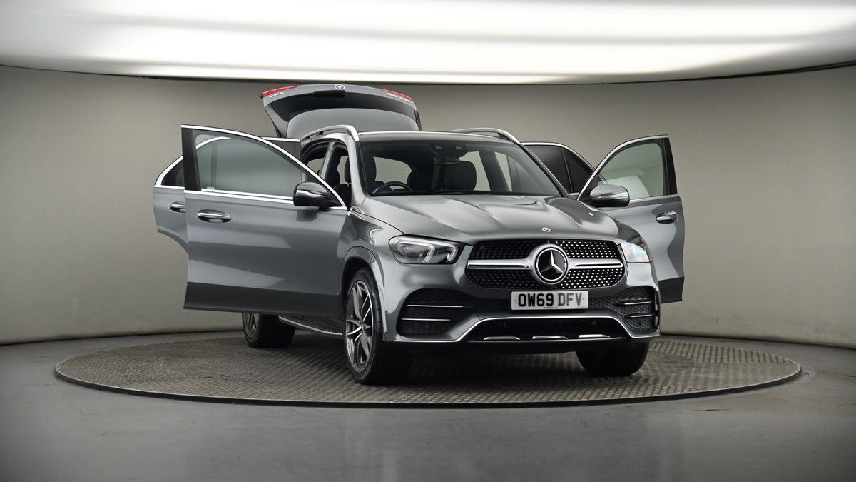 More views of Mercedes-Benz GLE