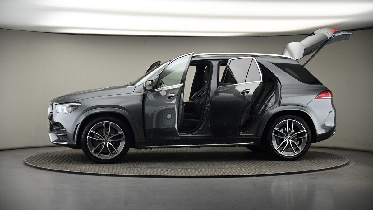 More views of Mercedes-Benz GLE