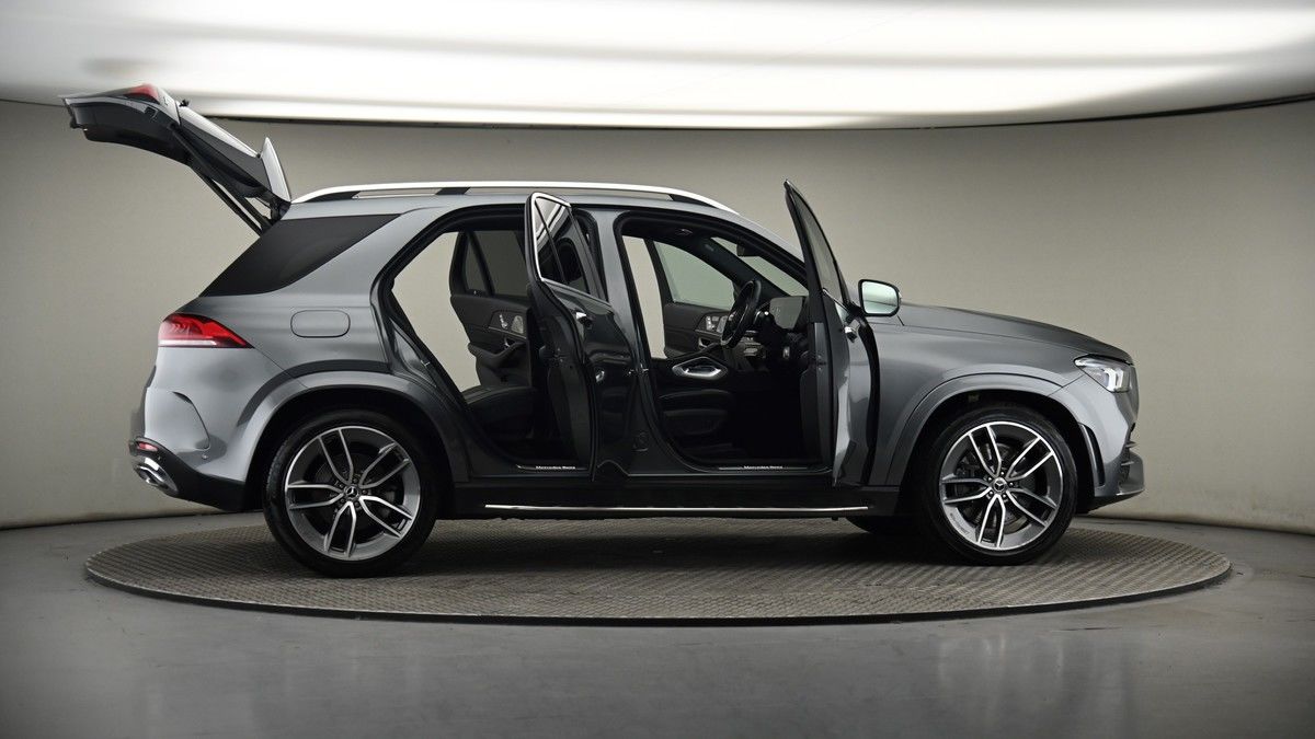 More views of Mercedes-Benz GLE