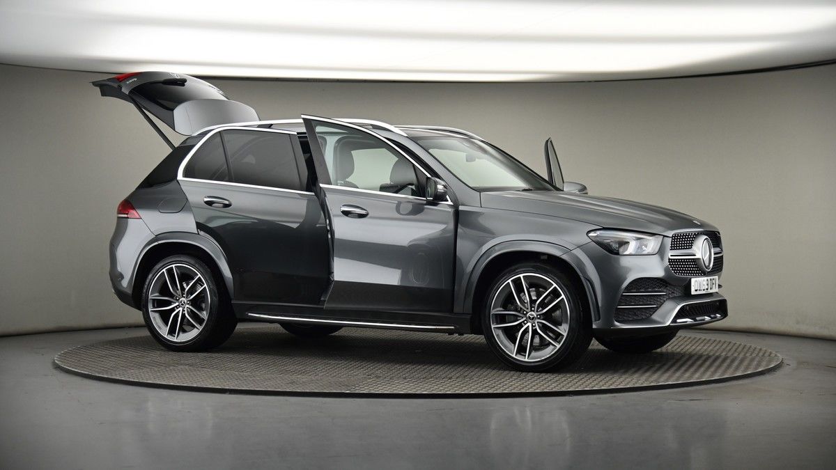 More views of Mercedes-Benz GLE