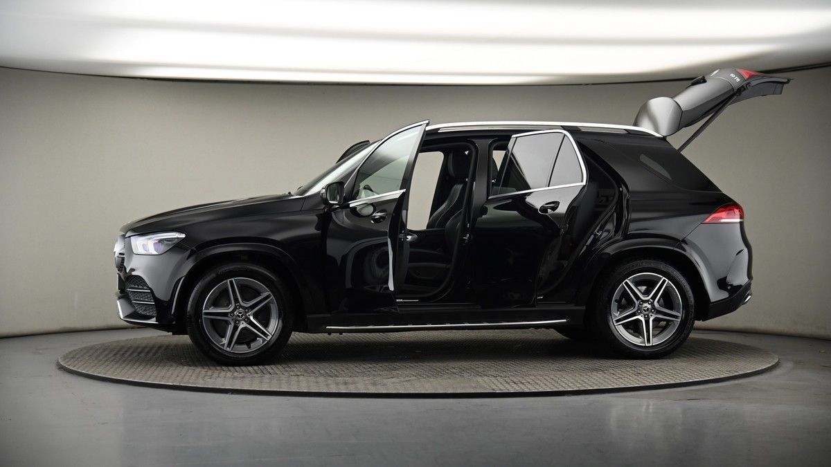 More views of Mercedes-Benz GLE