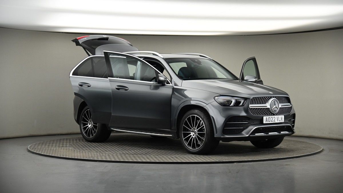 More views of Mercedes-Benz GLE