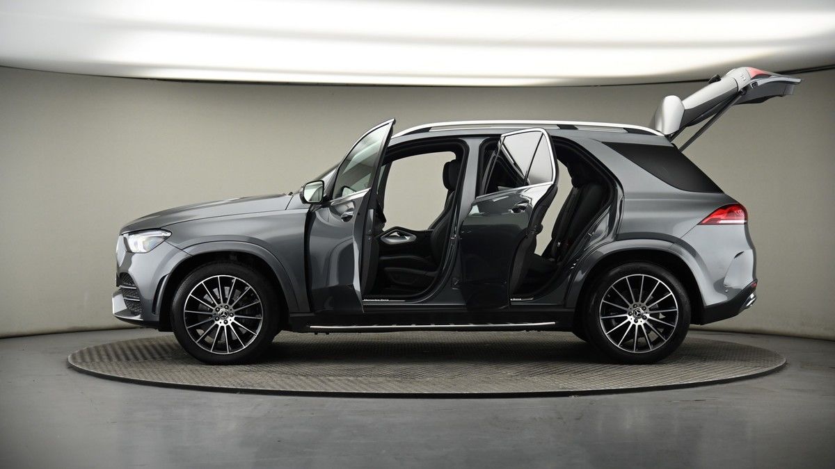 More views of Mercedes-Benz GLE