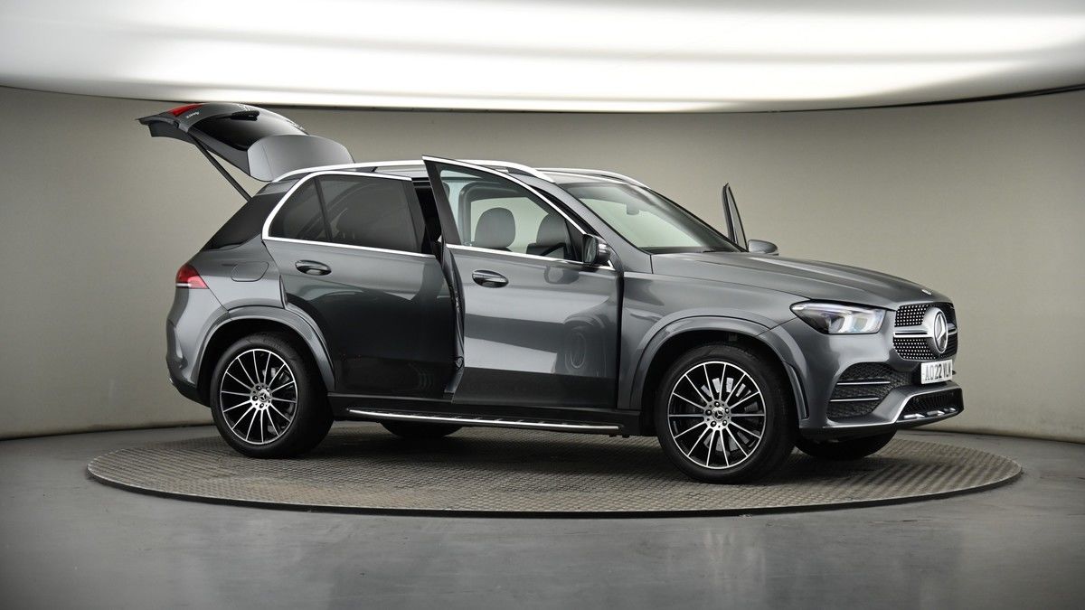 More views of Mercedes-Benz GLE