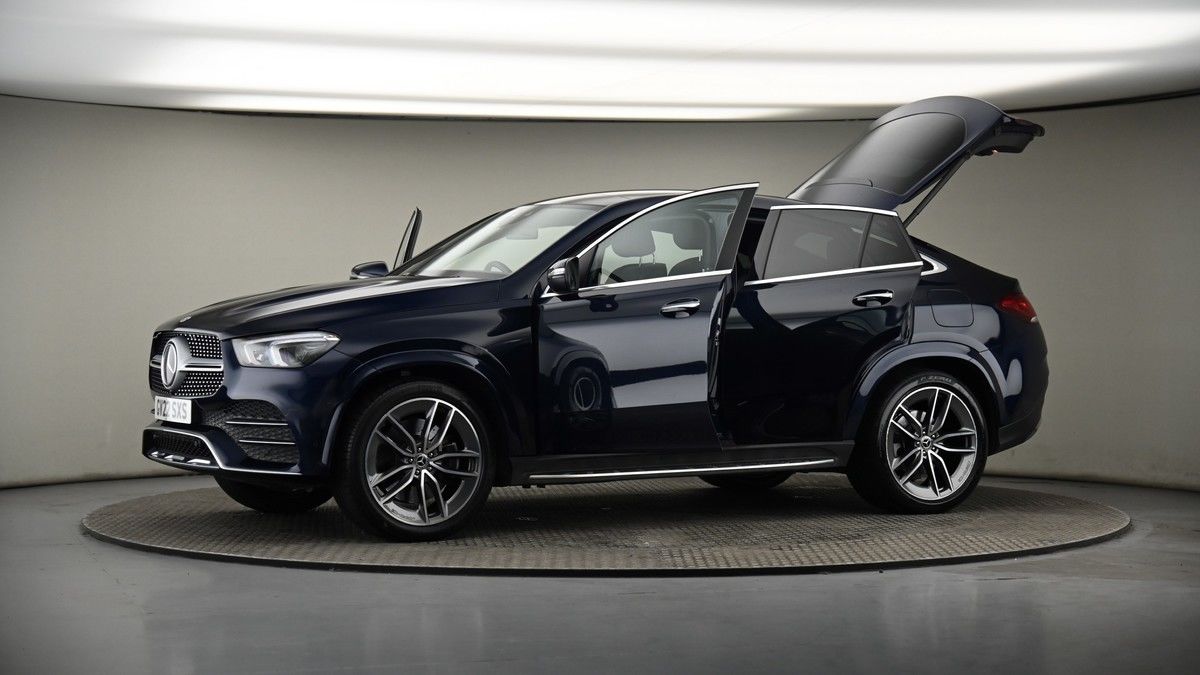 More views of Mercedes-Benz GLE