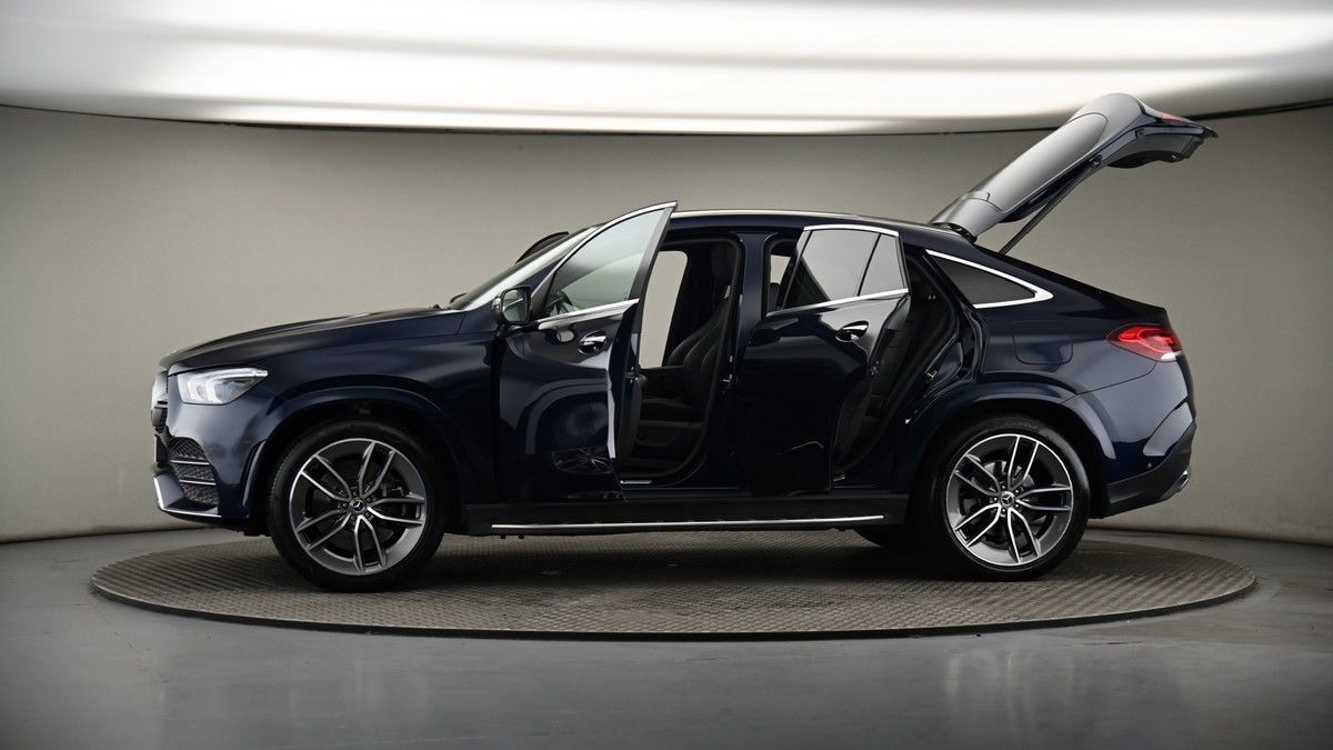 More views of Mercedes-Benz GLE