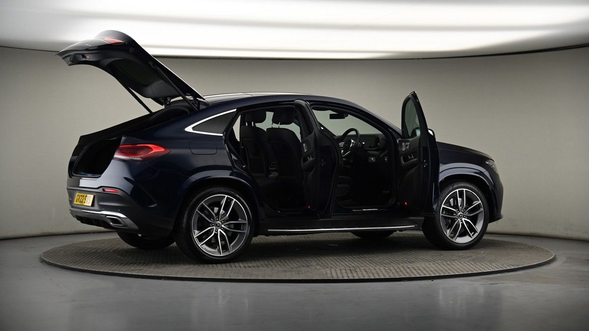 More views of Mercedes-Benz GLE