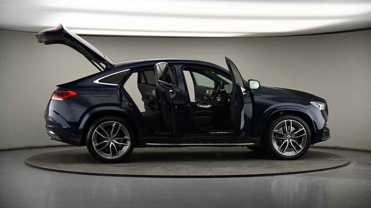 More views of Mercedes-Benz GLE