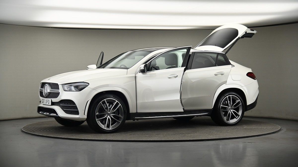 More views of Mercedes-Benz GLE