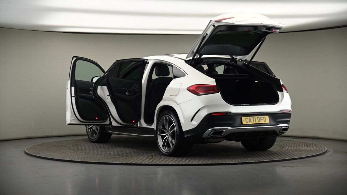 Mercedes-Benz GLE Image 8