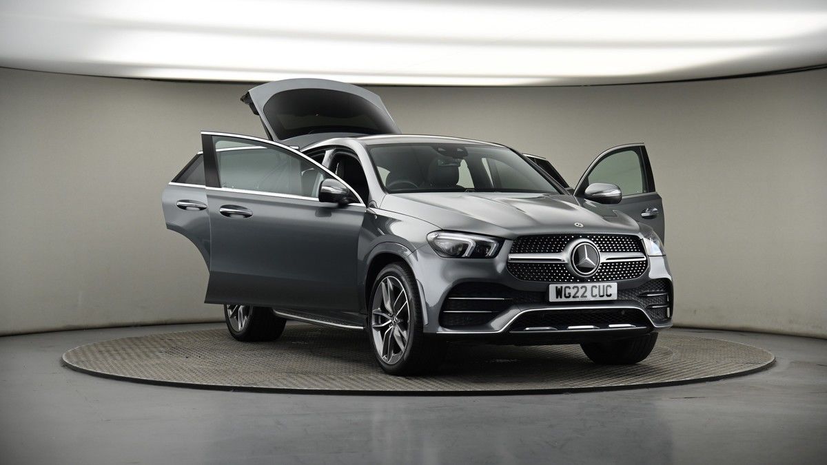 More views of Mercedes-Benz GLE