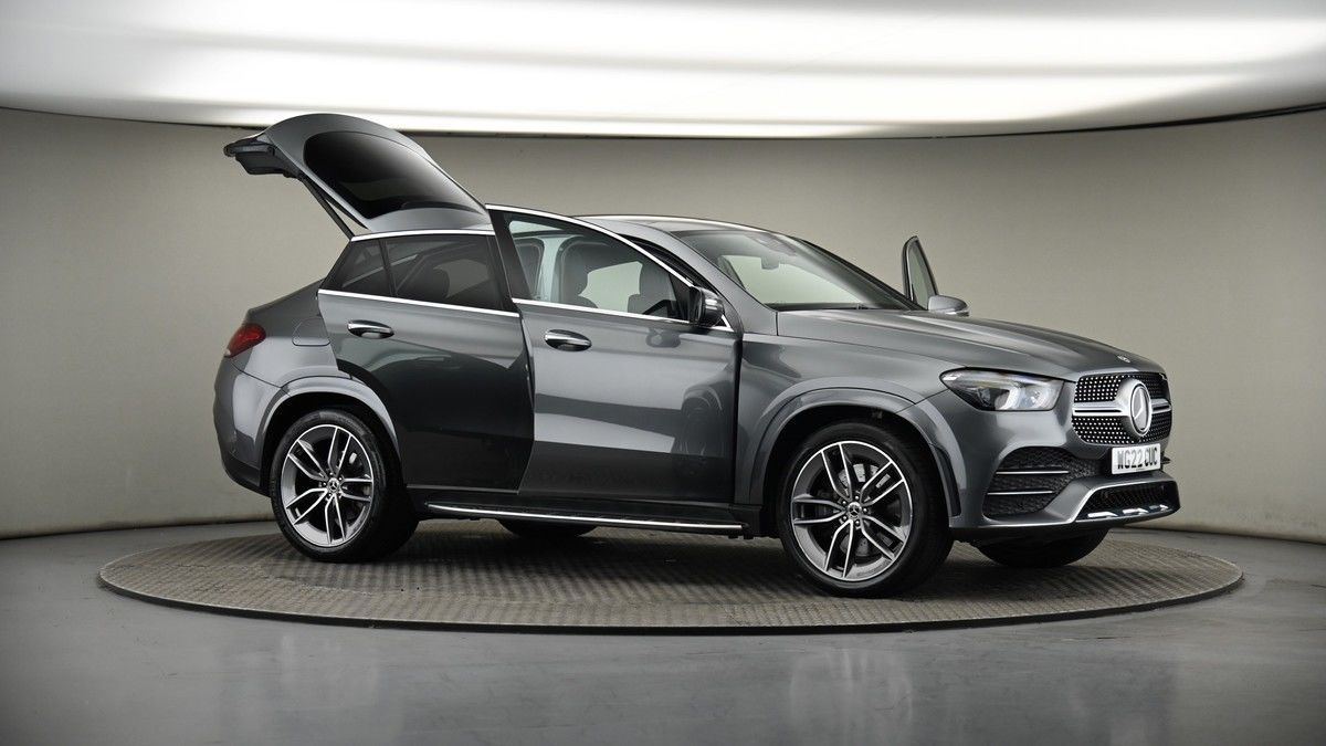 More views of Mercedes-Benz GLE