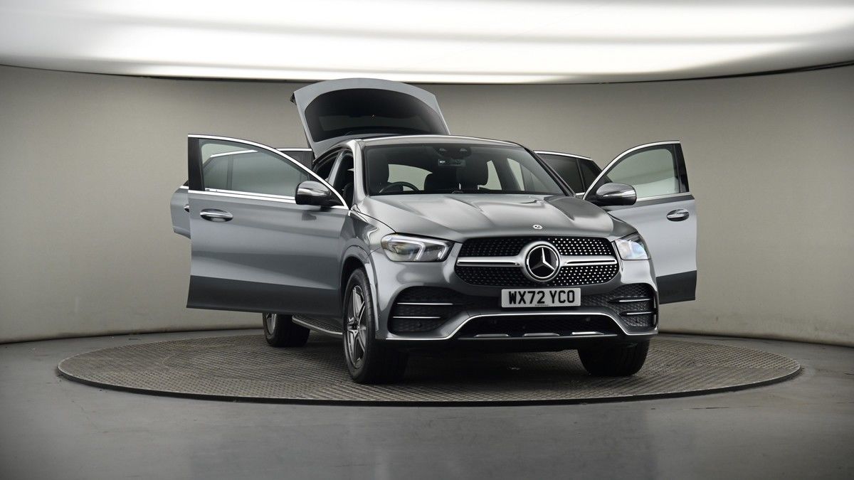 More views of Mercedes-Benz GLE