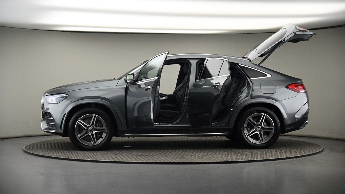 More views of Mercedes-Benz GLE