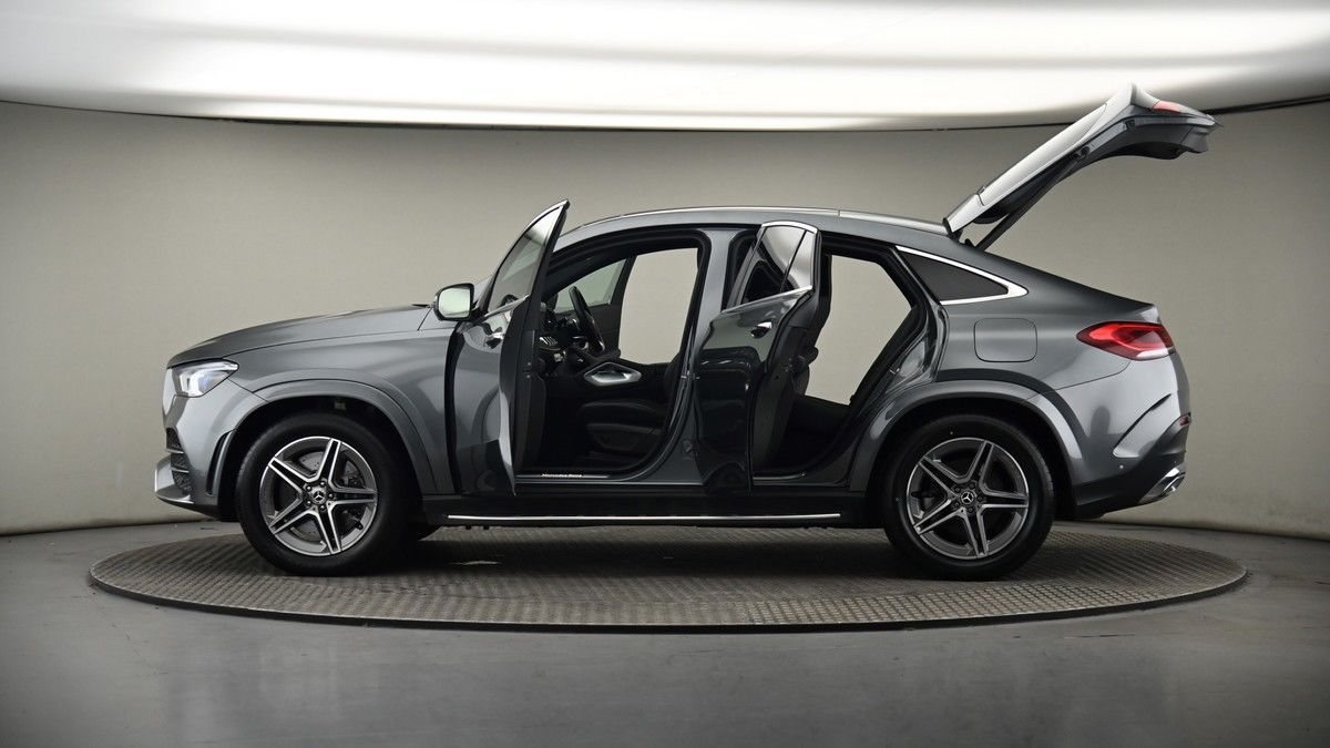 More views of Mercedes-Benz GLE