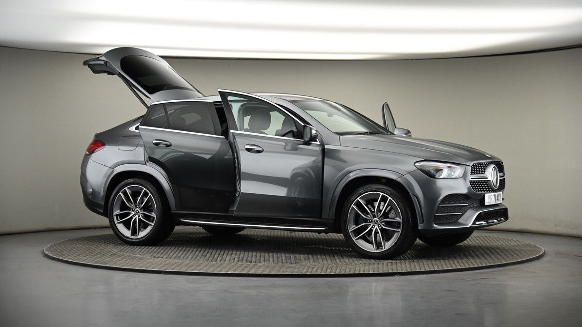 More views of Mercedes-Benz GLE