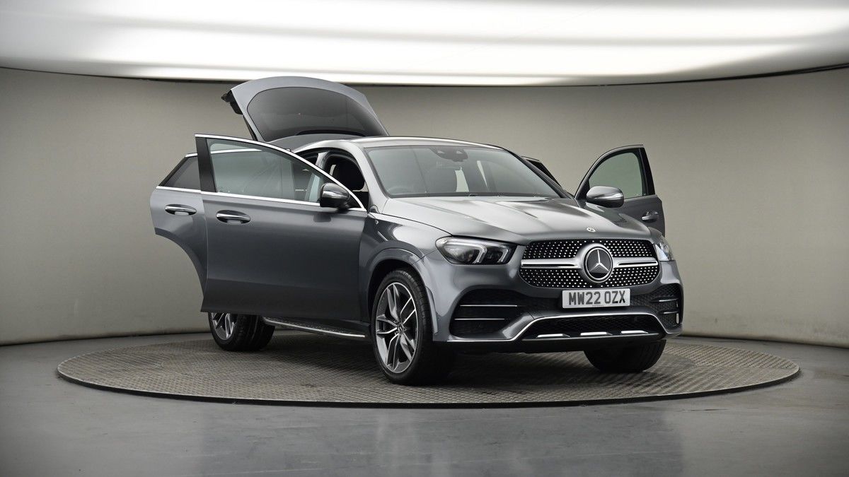 More views of Mercedes-Benz GLE