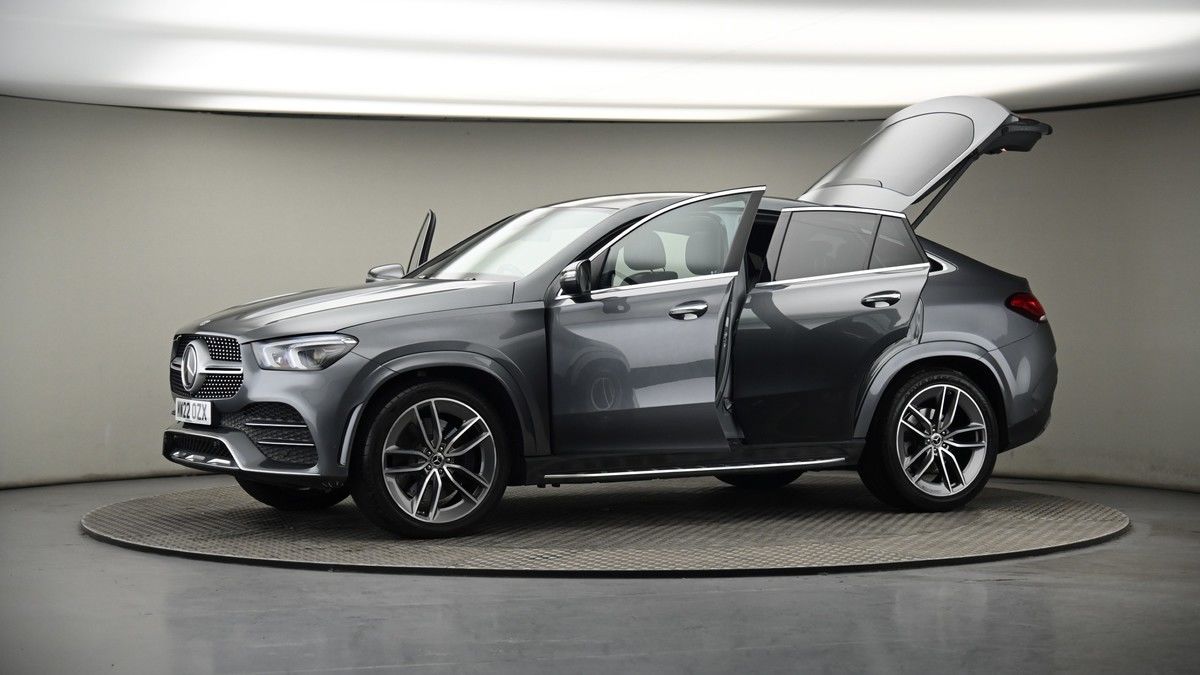More views of Mercedes-Benz GLE
