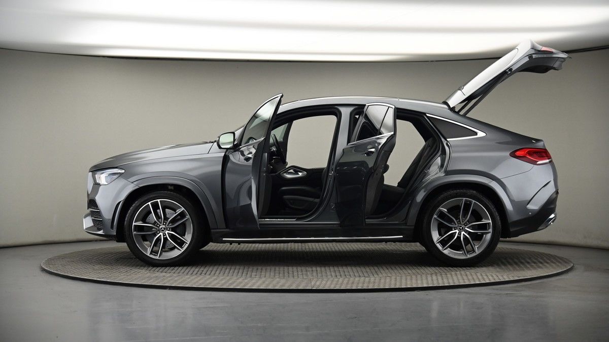 More views of Mercedes-Benz GLE