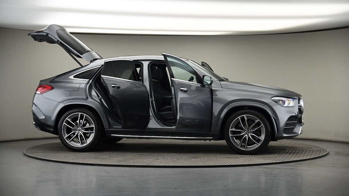 More views of Mercedes-Benz GLE