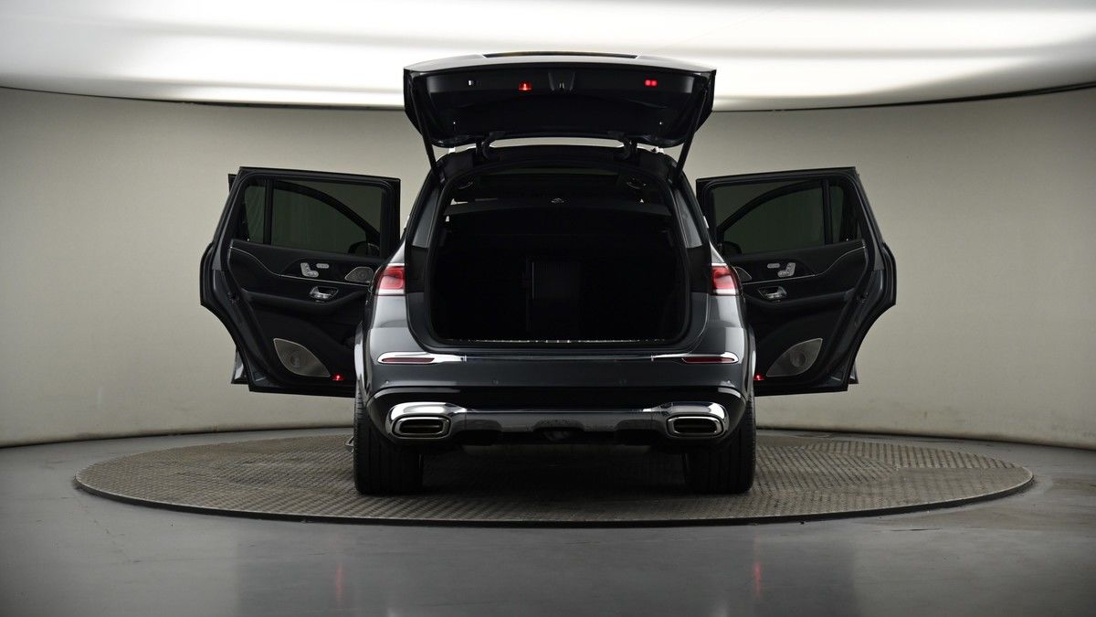More views of Mercedes-Benz Maybach GLS