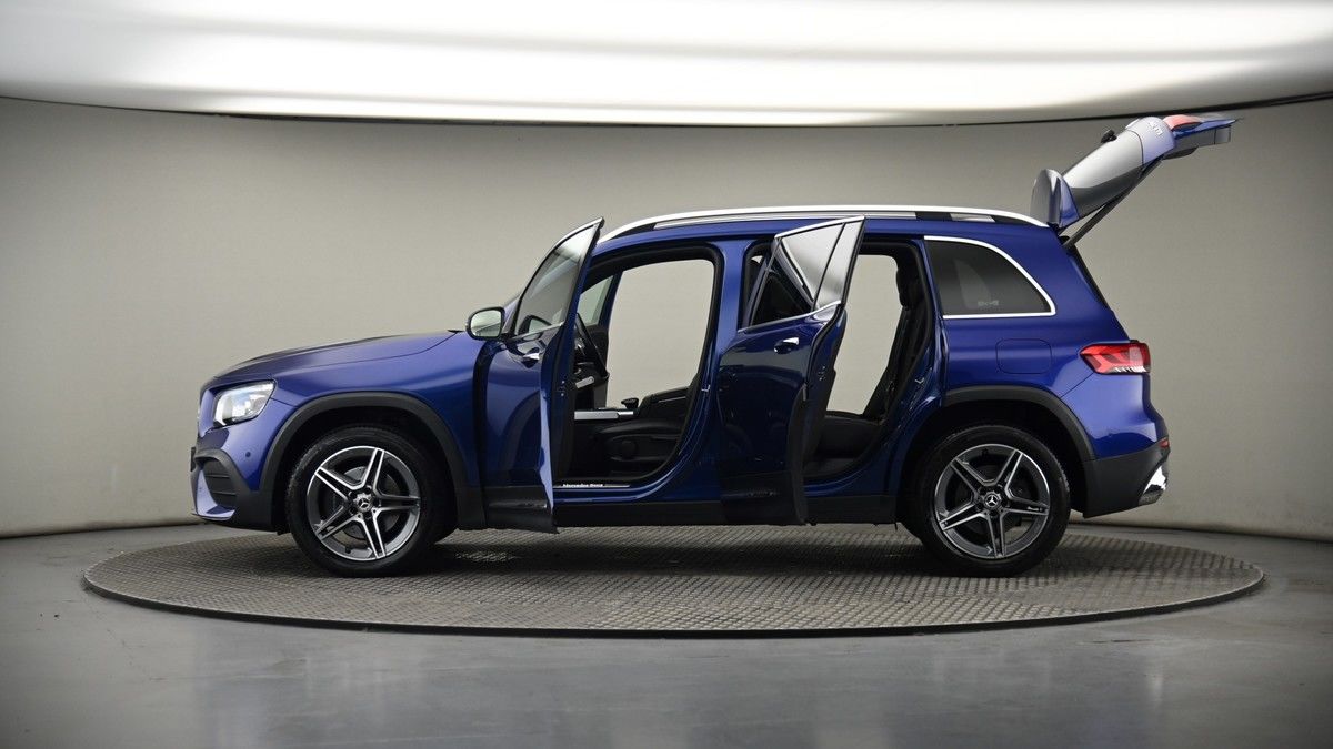 More views of Mercedes-Benz GLB