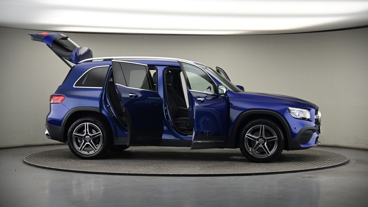 More views of Mercedes-Benz GLB